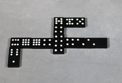 dominos